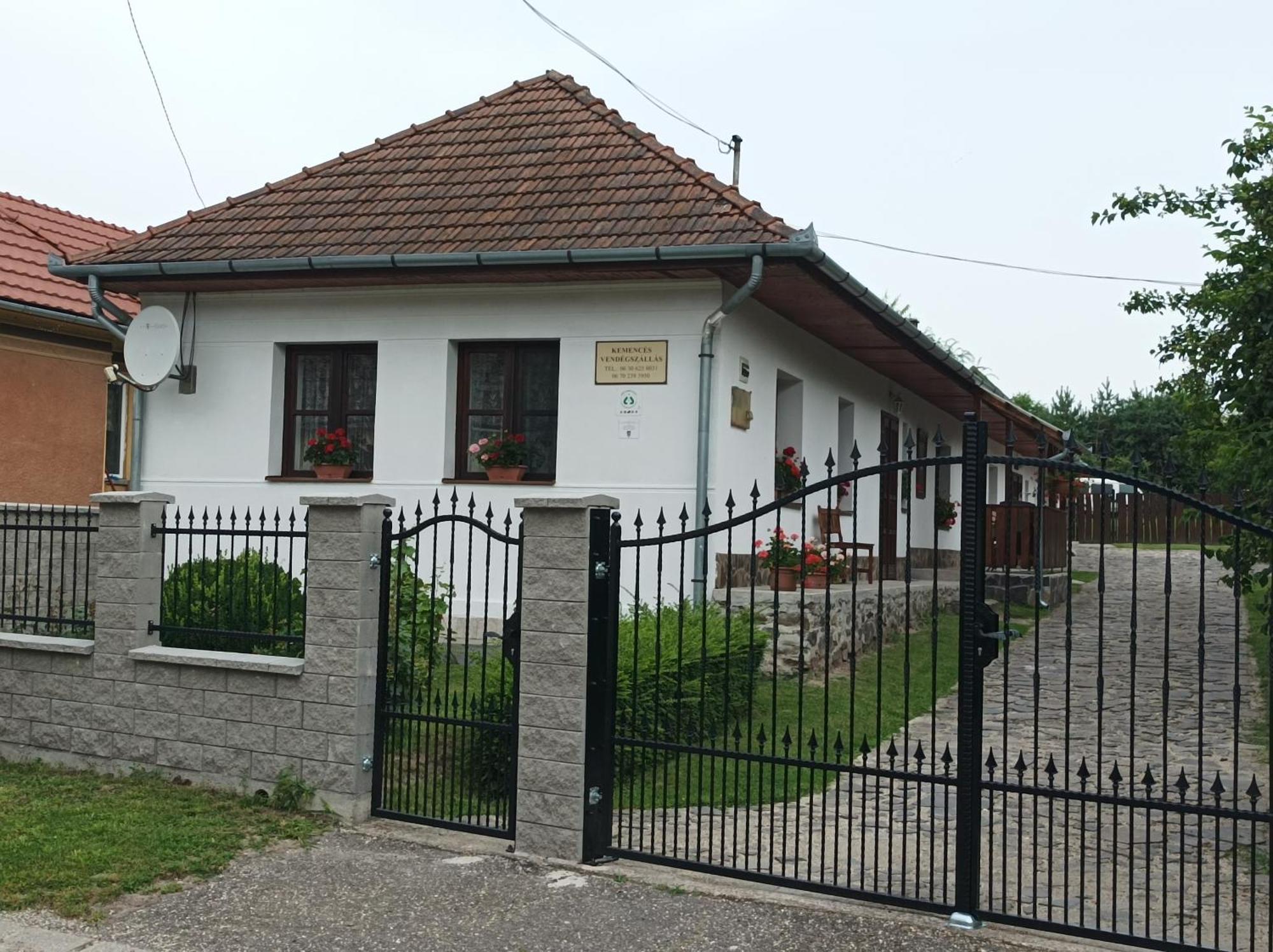 Kemencés Vendégház Mikohaza Extérieur photo