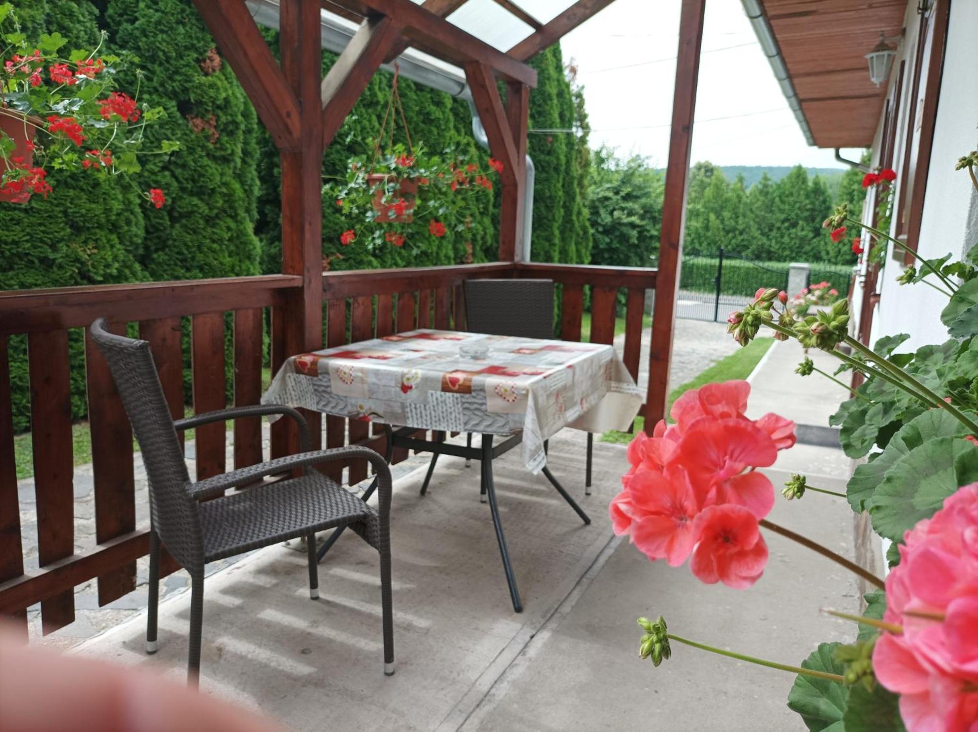 Kemencés Vendégház Mikohaza Extérieur photo